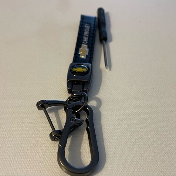 Chevrolet Key Fob Keychain in Black Leather with Logo NWT - Picture 3 of 4